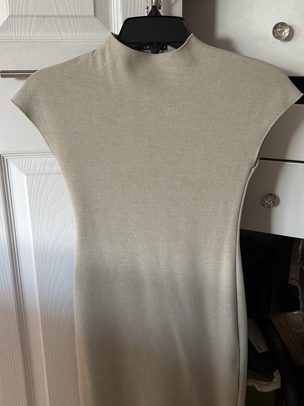 Zara Light Beige Sleeveless Dress - Picture 2 of 4